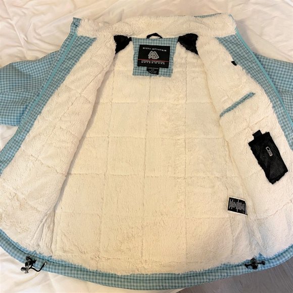 LIKE NEW Misty Mountain fur lined mint jacket - Picture 7 of 9